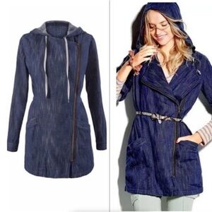 CABI Adventure Anorak Textured Denim Full Zip Hooded Jacket. M.